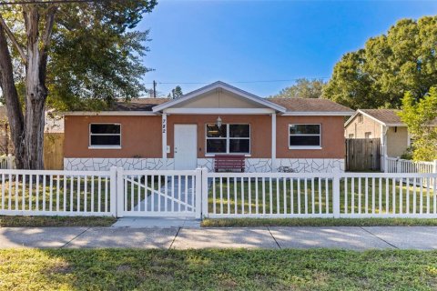 Villa ou maison à Saint Petersburg, Floride 3 chambres, 109.62 m2 № 2423756
