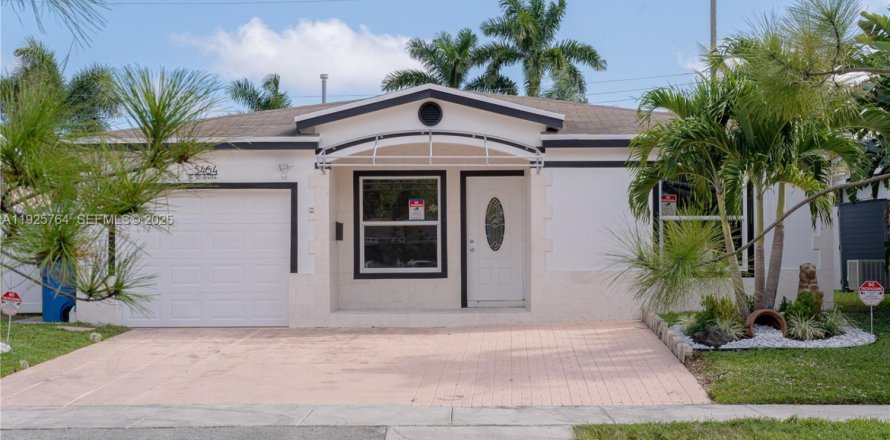 Дом в Окленд-Парк, Флорида 5 спален, 155.05м2 № 1985895