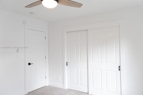 Villa ou maison à louer à Oakland Park, Floride: 5 chambres, 155.05 m2 № 1985895 - photo 24