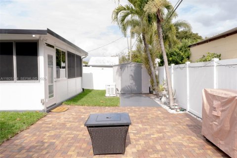 Villa ou maison à louer à Oakland Park, Floride: 5 chambres, 155.05 m2 № 1985895 - photo 30