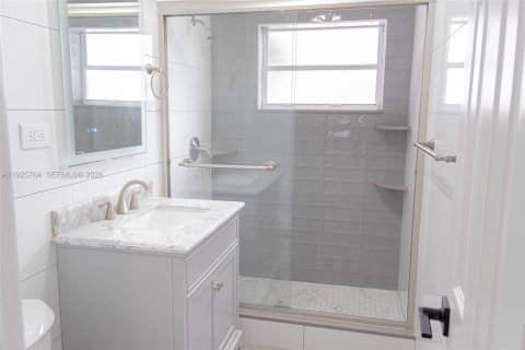 Villa ou maison à louer à Oakland Park, Floride: 5 chambres, 155.05 m2 № 1985895 - photo 25