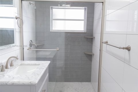 Villa ou maison à louer à Oakland Park, Floride: 5 chambres, 155.05 m2 № 1985895 - photo 26