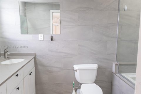 Villa ou maison à louer à Oakland Park, Floride: 5 chambres, 155.05 m2 № 1985895 - photo 18