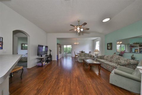 Condo in Sun City Center, Florida, 2 bedrooms  № 1722490 - photo 15