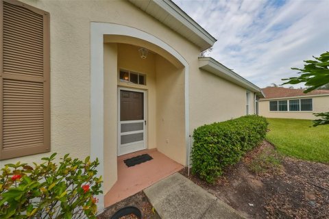 Condo in Sun City Center, Florida, 2 bedrooms  № 1722490 - photo 3