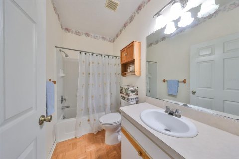 Condo in Sun City Center, Florida, 2 bedrooms  № 1722490 - photo 25