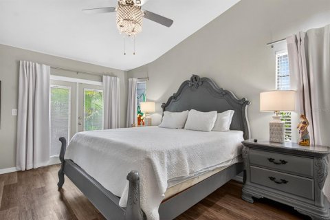 Villa ou maison à vendre à Palm Harbor, Floride: 3 chambres, 152.55 m2 № 2148286 - photo 16