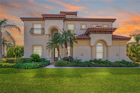 Villa ou maison à vendre à Tampa, Floride: 5 chambres, 322.65 m2 № 1644121 - photo 4
