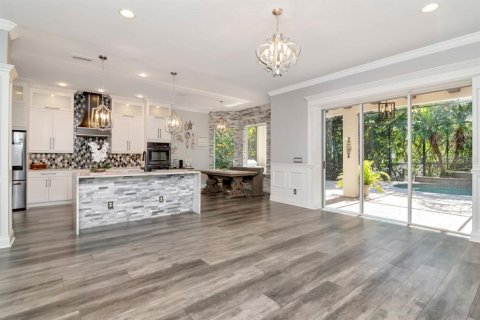 Villa ou maison à vendre à Tampa, Floride: 5 chambres, 322.65 m2 № 1644121 - photo 10