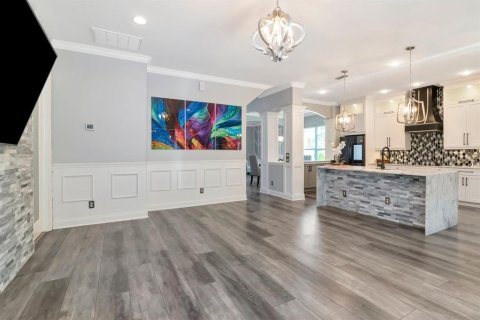 Villa ou maison à vendre à Tampa, Floride: 5 chambres, 322.65 m2 № 1644121 - photo 9