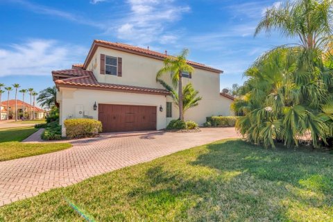 Villa ou maison à vendre à Tampa, Floride: 5 chambres, 322.65 m2 № 1644121 - photo 3