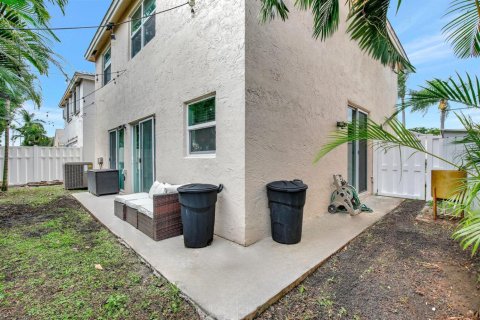 Villa ou maison à vendre à Plantation, Floride: 3 chambres, 140.84 m2 № 2397269 - photo 23