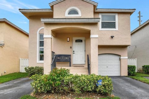 Villa ou maison à Plantation, Floride 3 chambres, 140.84 m2 № 2397269