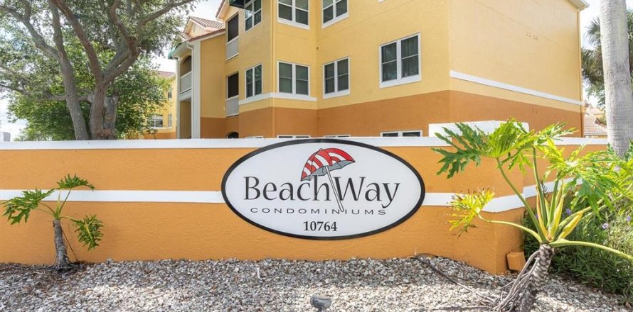 Condo in Seminole, Florida, 2 bedrooms  № 2207865