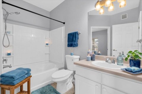 Condo in Seminole, Florida, 2 bedrooms  № 2207865 - photo 13