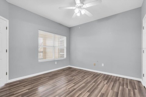 Condo in Seminole, Florida, 2 bedrooms  № 2207865 - photo 15