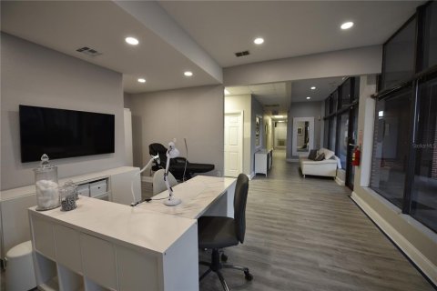 Immobilier commercial à louer à Orlando, Floride: 519.14 m2 № 2386800 - photo 18