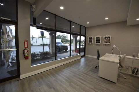 Immobilier commercial à louer à Orlando, Floride: 519.14 m2 № 2386800 - photo 16