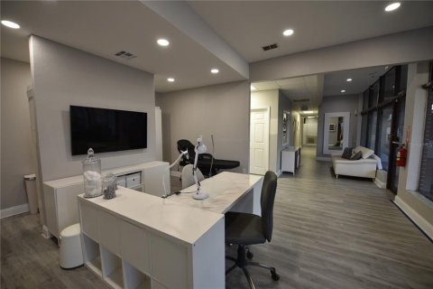 Immobilier commercial à louer à Orlando, Floride: 519.14 m2 № 2386800 - photo 20