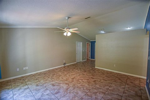 House in Summerfield, Florida 3 bedrooms, 107.02 sq.m. № 1721475 - photo 16