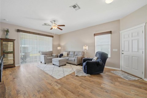 House in Apollo Beach, Florida 3 bedrooms, 138.15 sq.m. № 2233865 - photo 4