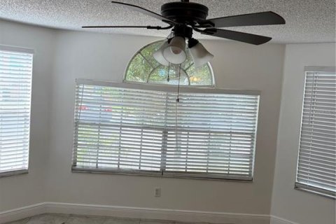 Copropriété à louer à Kissimmee, Floride: 3 chambres, 119.57 m2 № 2103291 - photo 5