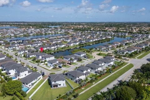 Купить виллу или дом в Мирамар, Флорида 5 спален, 314.1м2, № 1966909 - фото 10