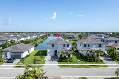 Купить виллу или дом в Мирамар, Флорида 5 спален, 314.1м2, № 1966909 - фото 7
