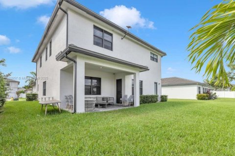 Купить виллу или дом в Мирамар, Флорида 5 спален, 314.1м2, № 1966909 - фото 12