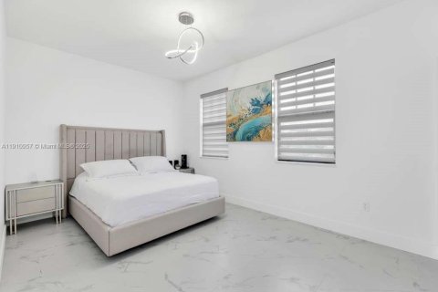 Купить виллу или дом в Мирамар, Флорида 5 спален, 314.1м2, № 1966909 - фото 22