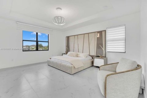 Купить виллу или дом в Мирамар, Флорида 5 спален, 314.1м2, № 1966909 - фото 29