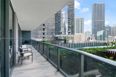Condo in Miami, Florida, 3 bedrooms  № 1937787 - photo 30