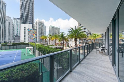 Condo in Miami, Florida, 3 bedrooms  № 1937787 - photo 27