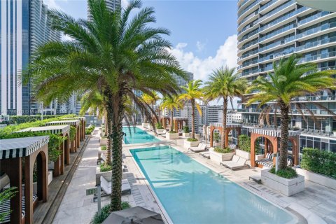 Condo in Miami, Florida, 3 bedrooms  № 1937787 - photo 29