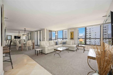 Condominio en venta en Sarasota, Florida, 2 dormitorios, 128.21 m2 № 1858246 - foto 17