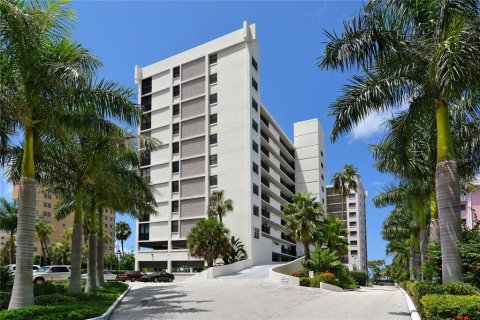 Condominio en venta en Sarasota, Florida, 2 dormitorios, 128.21 m2 № 1858246 - foto 1