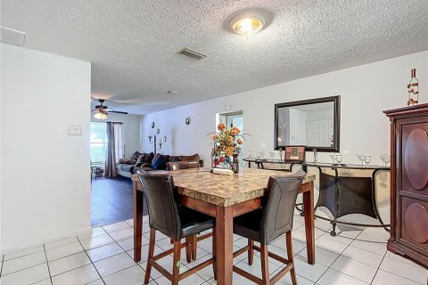 Villa ou maison à vendre à Frostproof, Floride: 3 chambres, 115.94 m2 № 1854426 - photo 7