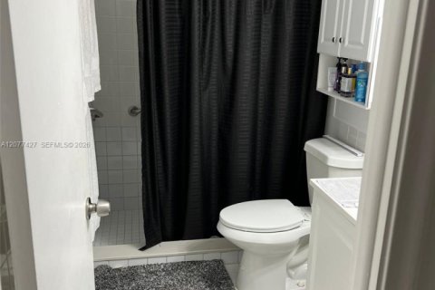 Copropriété à louer à Miami, Floride: 2 chambres, 74.69 m2 № 2323431 - photo 4