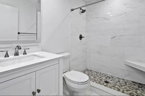 House in West Palm Beach, Florida 2 bedrooms, 122.63 sq.m. № 1822250 - photo 9
