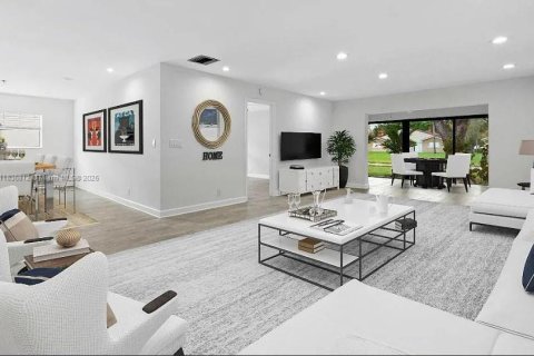 House in West Palm Beach, Florida 2 bedrooms, 122.63 sq.m. № 1822250 - photo 3