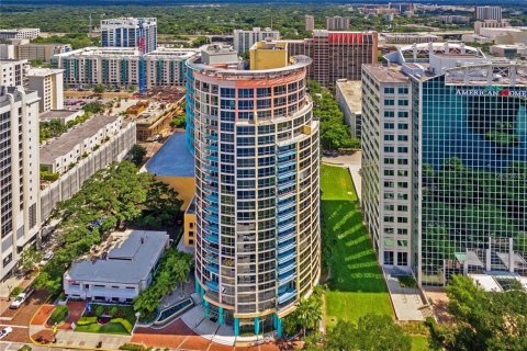 Condo in Orlando, Florida, 1 bedroom  № 1798308 - photo 1