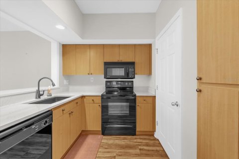 Condo in Orlando, Florida, 1 bedroom  № 1798308 - photo 7