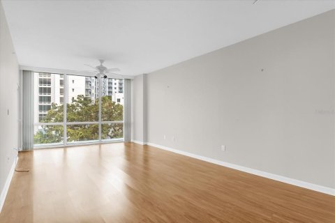 Condo in Orlando, Florida, 1 bedroom  № 1798308 - photo 11