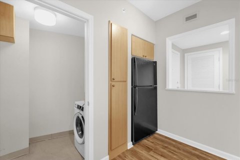 Condo in Orlando, Florida, 1 bedroom  № 1798308 - photo 9