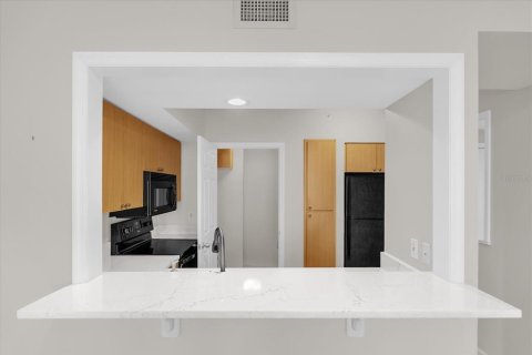 Condo in Orlando, Florida, 1 bedroom  № 1798308 - photo 10