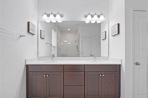 Casa en alquiler en Orlando, Florida, 4 dormitorios, 234.49 m2 № 1857901 - foto 11