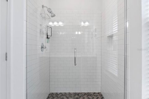 Casa en alquiler en Orlando, Florida, 4 dormitorios, 234.49 m2 № 1857901 - foto 12