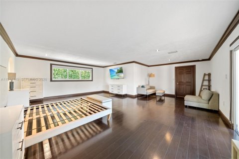 Villa ou maison à vendre à Miami, Floride: 5 chambres, 437.57 m2 № 1998704 - photo 22