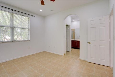 Townhouse in Tamarac, Florida 3 bedrooms, 142.7 sq.m. № 2246732 - photo 9