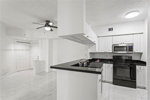 Condominio en venta en Sunny Isles Beach, Florida, 2 dormitorios, 95.13 m2 № 2008079 - foto 5